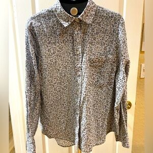 7 For All Mankind 100% oversized cotton shirt.  Size Small, gently used.